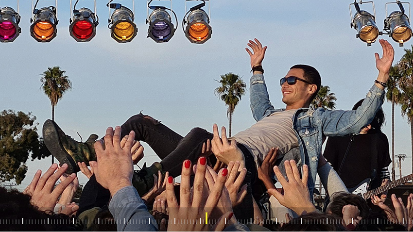 עשו זום פנימה פי 100 וגלו תמונות שלא ידעתם שקיימות.