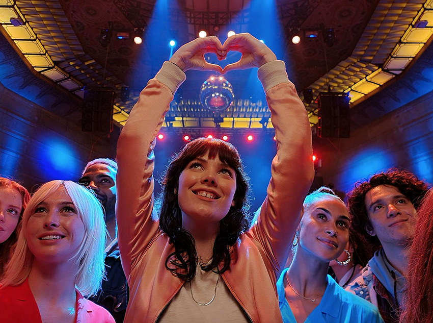 כמעט שילשנו את גדול החיישן כדי שתוכלו לצלם יותר מהלילה