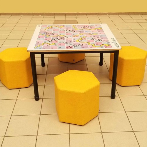 שולחן משחק לילדים סולמות ונחשים