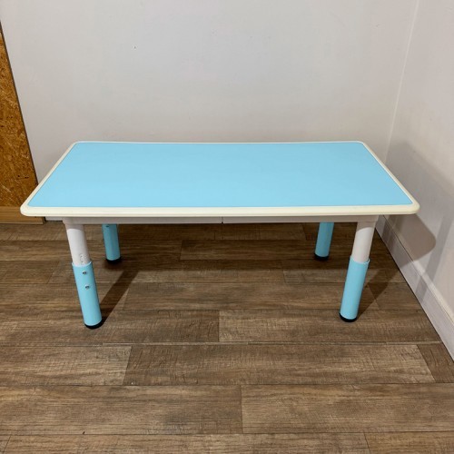 שולחן אוכל לילדים ג'ים צבע תכלת