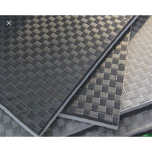 משטח פאזל לרצפה עובי 2 ס”מ black gray